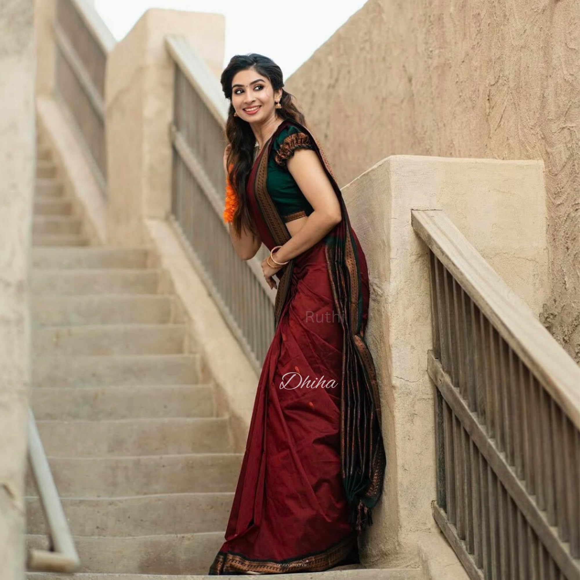 DHIHA Gadwal Cotton Saree for Women | Pure Kalyani Cotton Saree with Zari Border Tassels & Blouse | Kanjivaram Linen Silk | Handloom Weave (Red) - Image 6